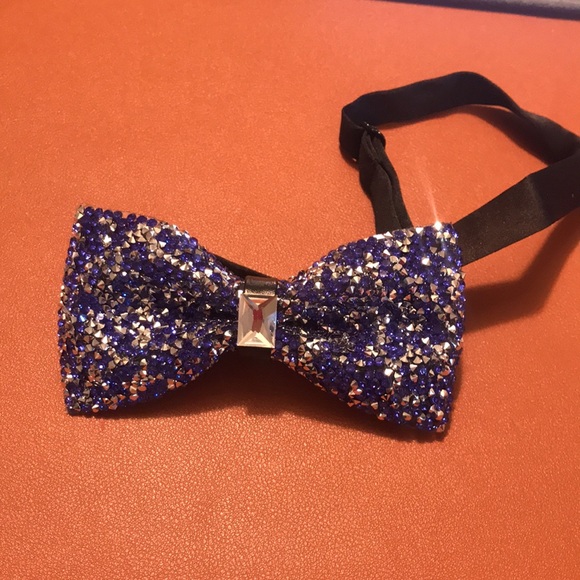 COPY - Sparkling Royal Blue Bow Tie - Picture 3 of 11